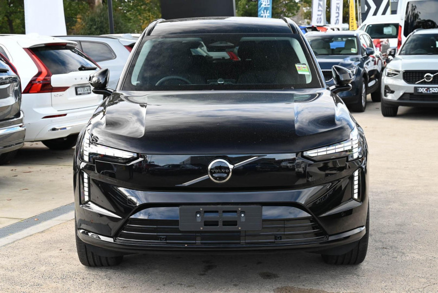 2026 Volvo EX90  Ultra Twin Motor Performance SUV Image 3