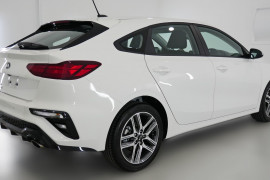 2019 Kia Cerato Hatch BD S with Safety Pack Hatchback