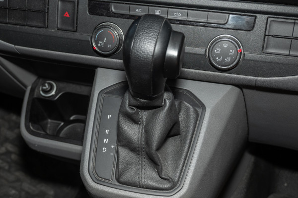 2021 Volkswagen Transporter T6.1 Van Image 13