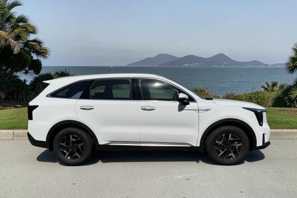 2026 MY25 Kia Sorento MQ4 PE HEV S SUV Image 2