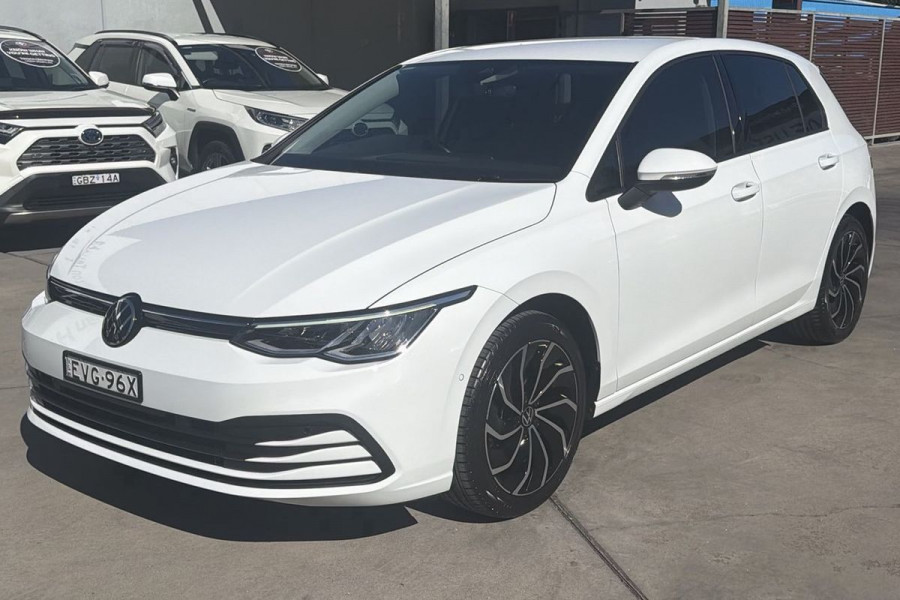 2022 Volkswagen Golf 8 110TSI Life Wagon Image 10