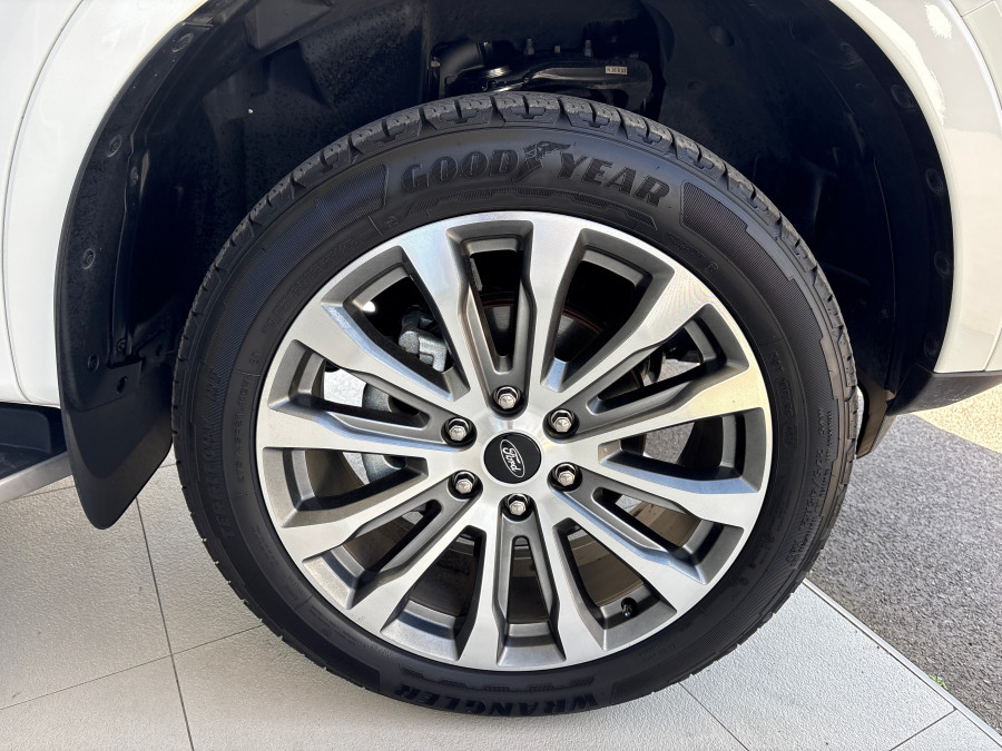 2026 Ford Everest UB Platinum SUV Image 13