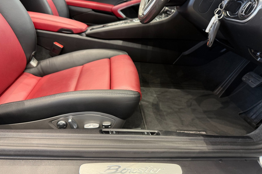 2016 MY17 Porsche 718 982  Convertible Image 36