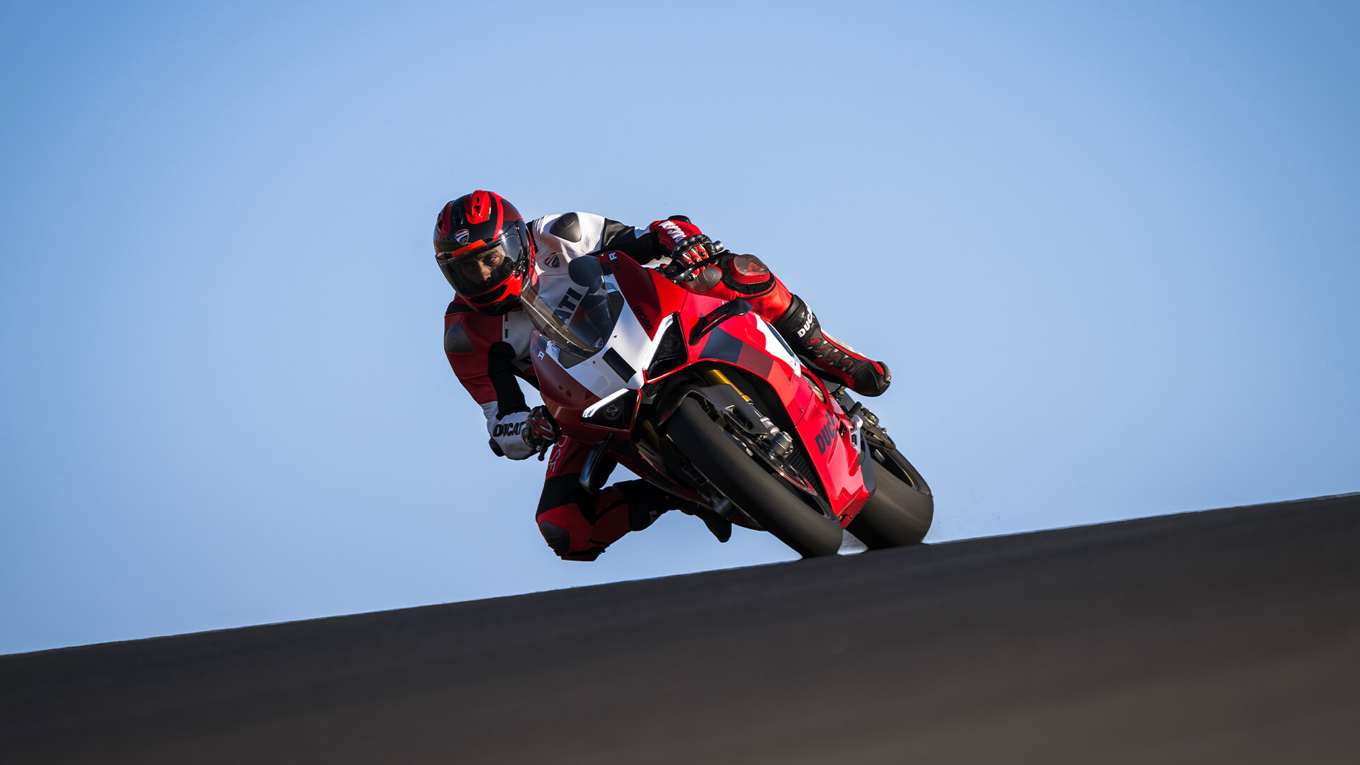 New Ducati Panigale V4 R 2024 Image