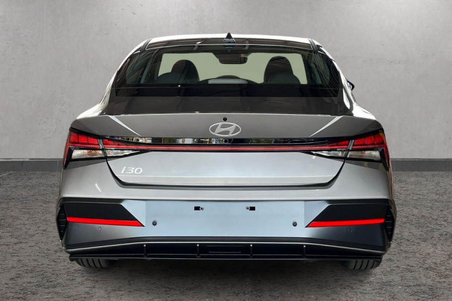 2024 Hyundai i30 CN7.V2 Premium Sedan Image 8
