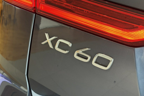 2022 Volvo XC60 UZ B5 Inscription SUV Image 8