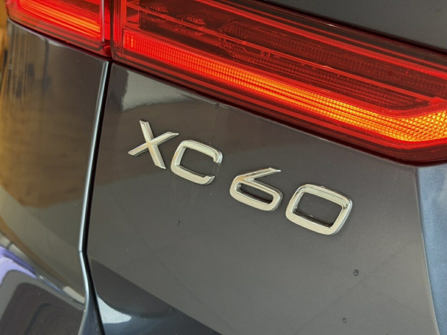 2022 Volvo XC60 UZ B5 Inscription SUV Image 8