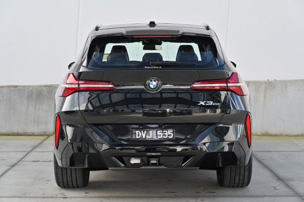 2025 BMW X3 G45 20 xDrive SUV image 3