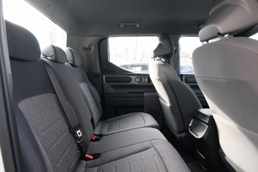 2025 MY26 Kia Tasman TK SX Cab Chassis Image 9