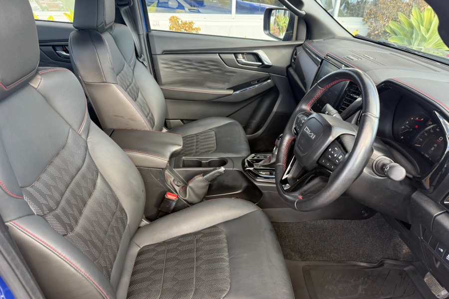 2024 Isuzu D-MAX RG X-TERRAIN Ute Image 11