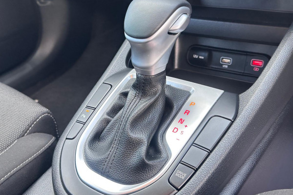 2024 Kia Cerato BD S Hatch Image 23