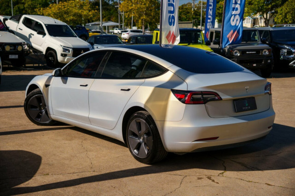 2022 Tesla Model 3  Rear-Wheel Drive Sedan Image 2