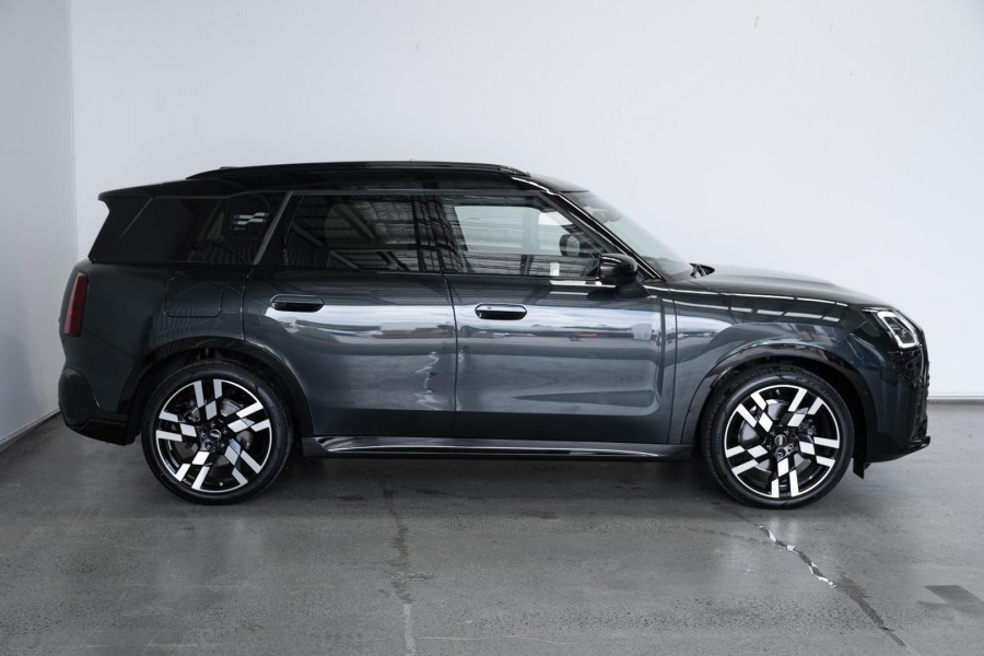 2025 [THIS VEHICLE IS SOLD]