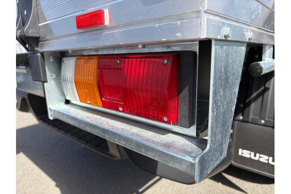 2026 MY25.5 Isuzu D-MAX RG SX High Ride Cab Chassis Image 5