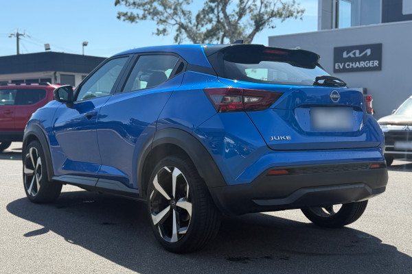 2023 Nissan JUKE F16 ST-L SUV Image 9