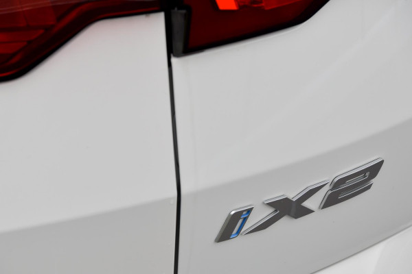 2025 BMW iX2 U10 eDrive20 M Sport SUV image 29