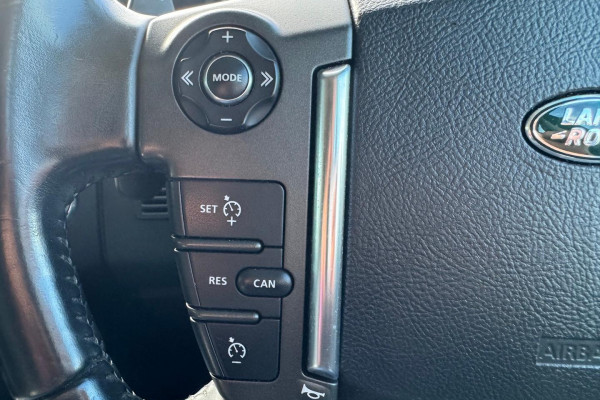 2015 Land Rover Discovery Series 4 SDV6 HSE SUV Image 19