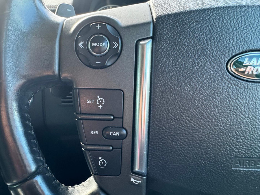 2015 Land Rover Discovery Series 4 SDV6 HSE SUV Image 19