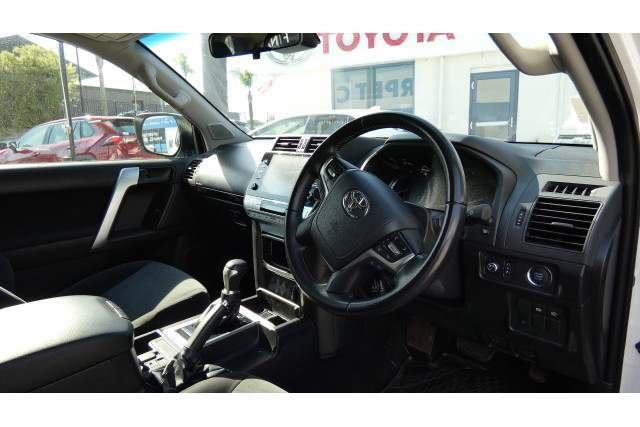 2023 Toyota LandCruiser Prado GDJ150R GXL SUV Image 12