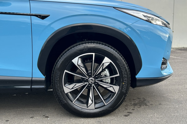2025 MG HS Essence SUV