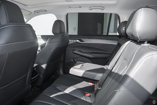 2025 MG QS IS31 Essence SUV Image 8