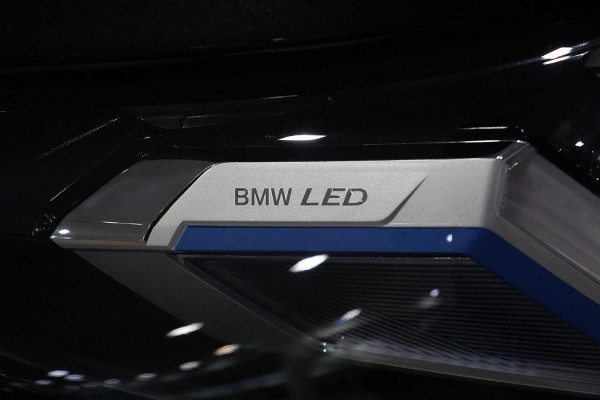 2025 BMW X3 G45 20 xDrive SUV image 3