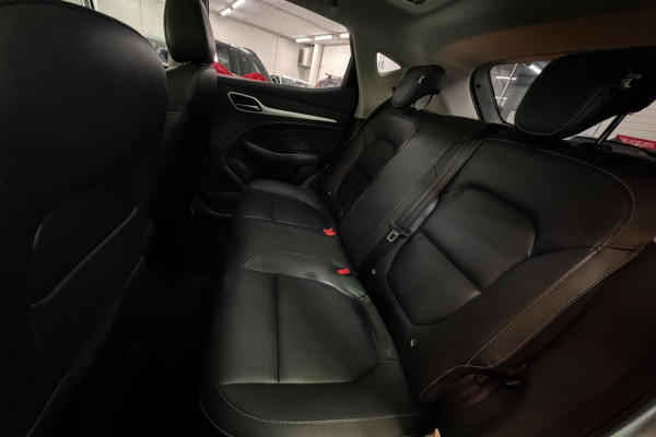 2020 MY19 MG ZS AZS1 Essence SUV Image 16