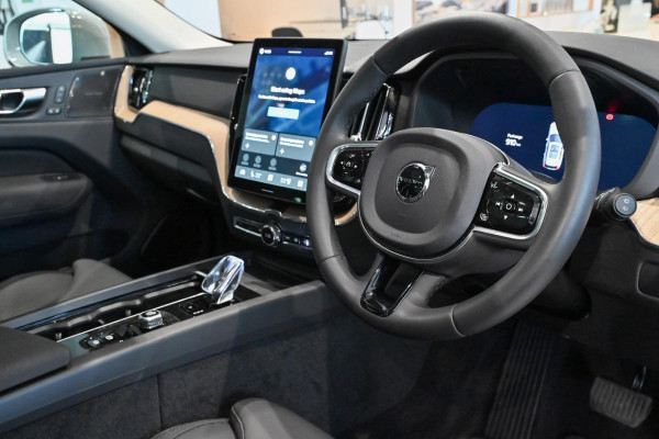 2026 Volvo XC60 UZ Plus B5 Bright SUV Image 5