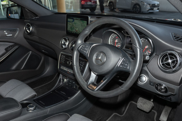 2019 MY10 Mercedes-Benz GLA-Class X156 GLA180 SUV Image 6