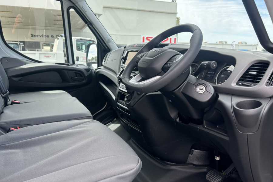 2024 MY22 Iveco Daily E6 Van Image 13