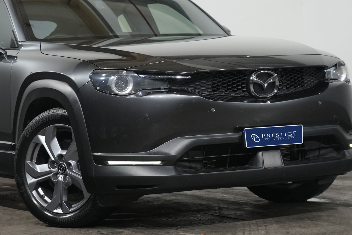 2023 Mazda MX-30 G20e Evolve SUV