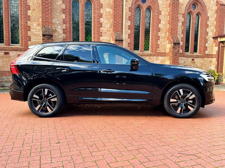 2025 Volvo XC60 UZ Plus T8 Plug-in Hybrid SUV Image 2