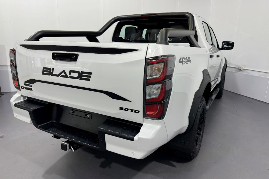2024 Isuzu D-MAX RG BLADE Ute Image 11