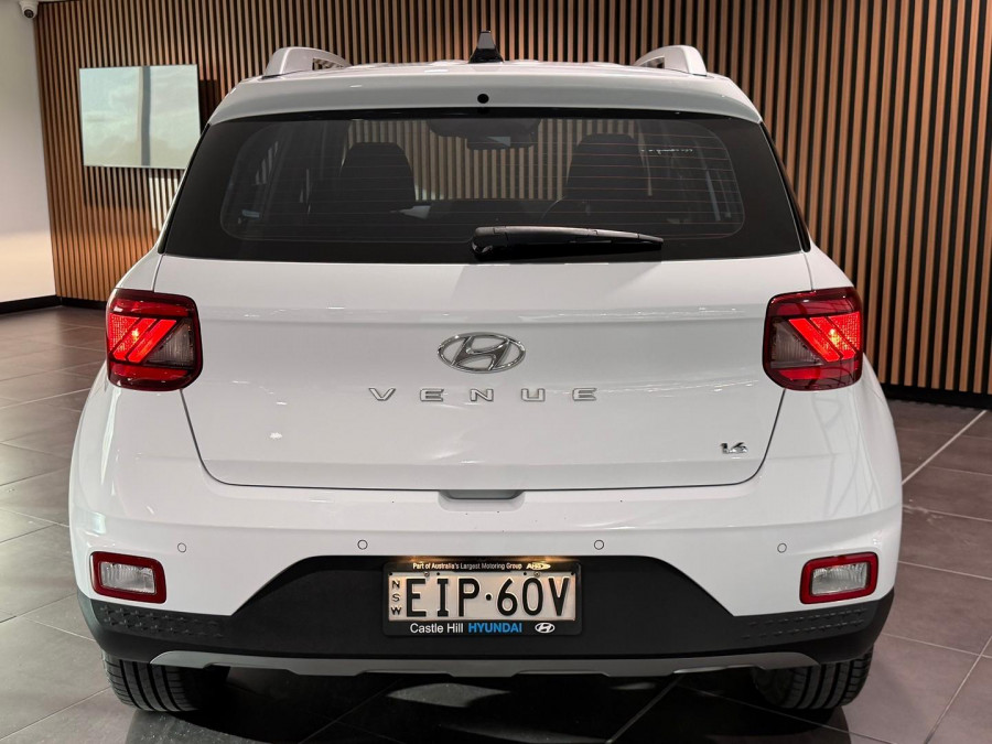 2020 Hyundai Venue QX Active SUV Image 4