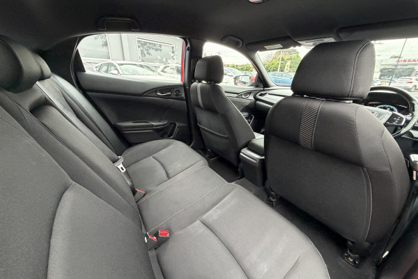 2017 Honda Civic 10th Gen VTi-S Hatch Image 14