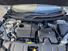 2025 Nissan X-Trail T33 ST-L e-POWER SUV image 10