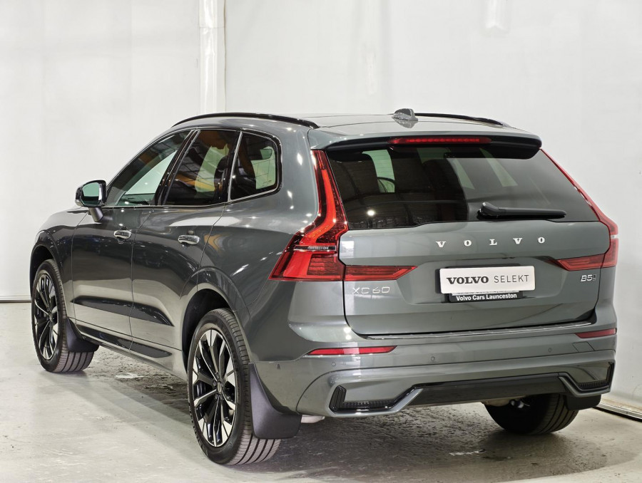 2025 MY26 Volvo XC60 UZ Ultra B5 Dark SUV Image 4