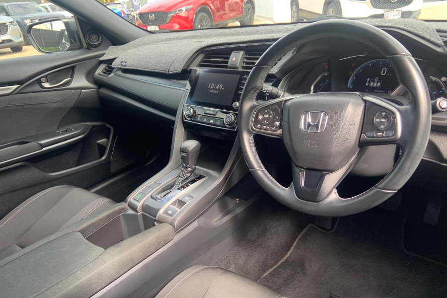 2020 Honda Civic 10th Gen VTi-S Hatch Image 18