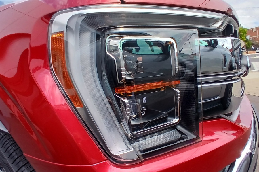 2023 Ford F-150 No Series Lariat Dual Cab Image 15