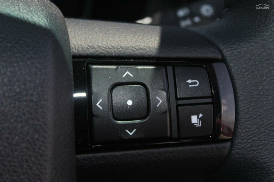 2016 Toyota HiLux  SR5 Double Cab Pick Up Image 11