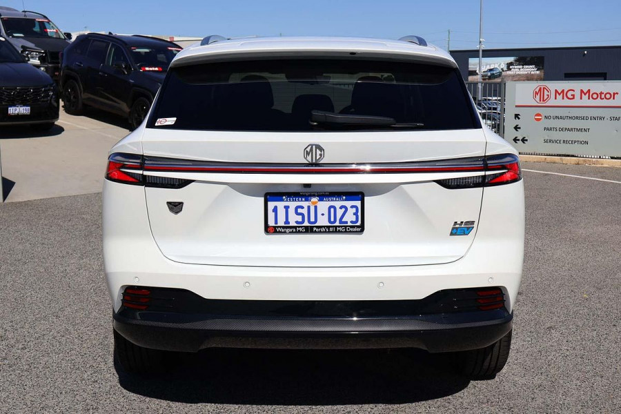2025 MG HS AS33 Essence Hybrid SUV Image 5