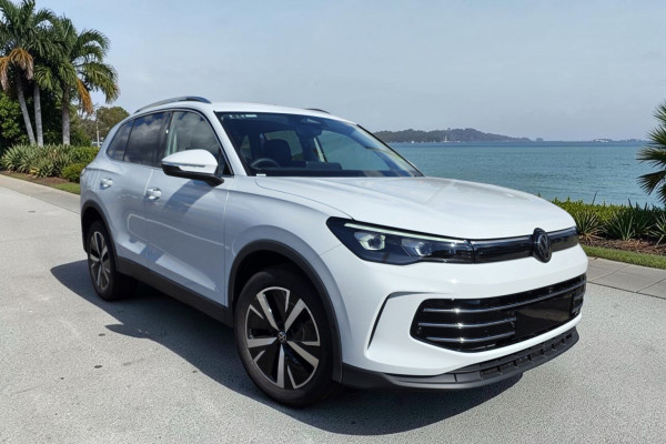 2026 Volkswagen Tiguan CT 150TSI eHybrid Elegance SUV Image 1