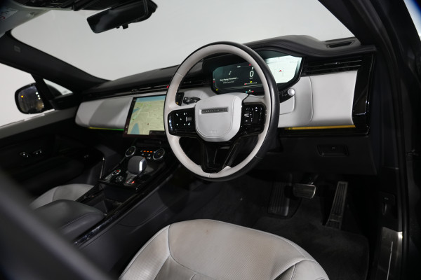 2023 Land Rover Range Rover Sport L461 D350 Dynamic HSE SUV image 10