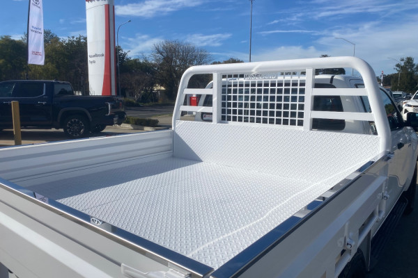 2018 Toyota HiLux  SR Double Cab Pick Up Image 19