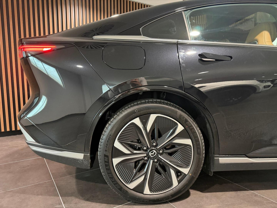 2026 Mazda 6e  Atenza Hatch Image 4