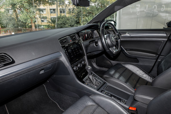 2019 MY20 Volkswagen Golf 7.5 110TSI Highline Hatch Image 8