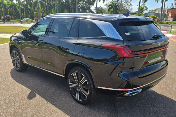 2025 MG QS IS31 Essence SUV Image 11