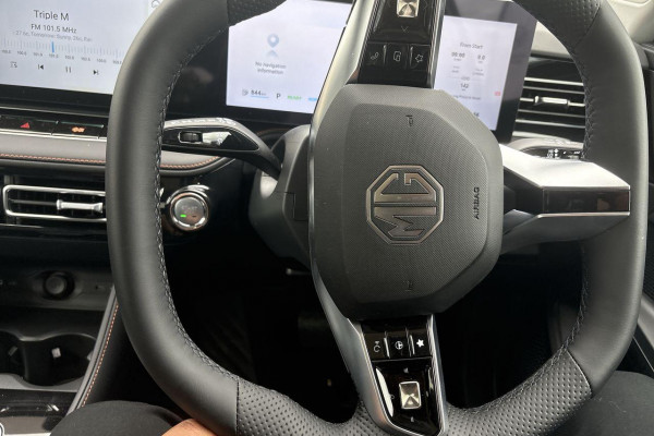 2025 MG HS AS33H Essence Hybrid+ SUV Image 24