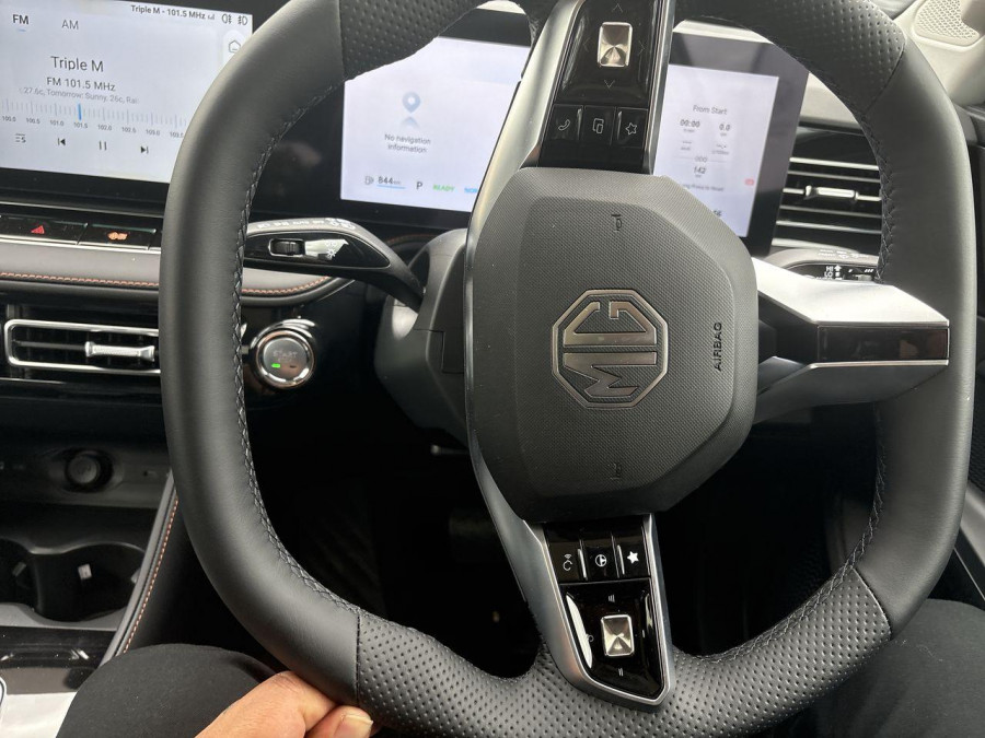 2025 MG HS AS33H Essence Hybrid+ SUV Image 24
