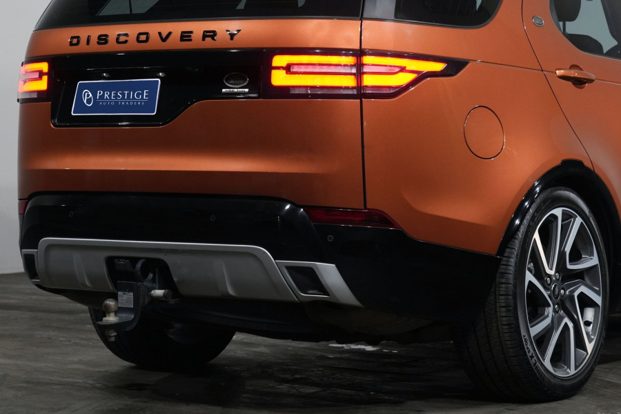 2017 Land Rover Discovery Series 5 HSE SUV